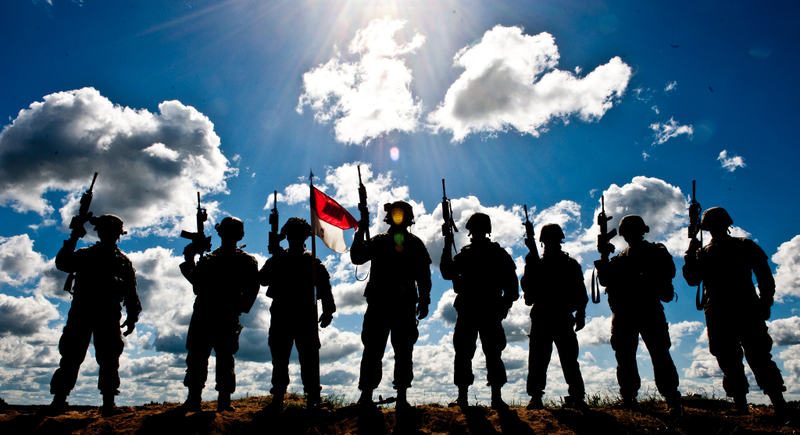 Illustration for article titled 20 Stunning Military Images That You Absolutely Have To See
